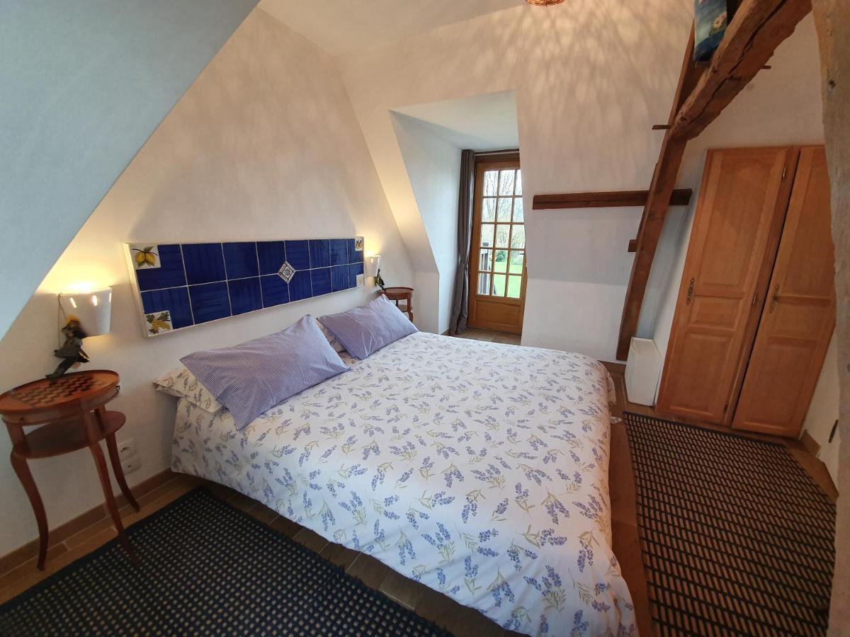 B&B - Le Clos Aux Masques Saint-Pierre-Azif Buitenkant foto