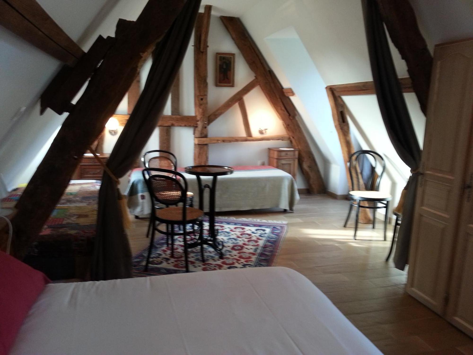 B&B - Le Clos Aux Masques Saint-Pierre-Azif Kamer foto