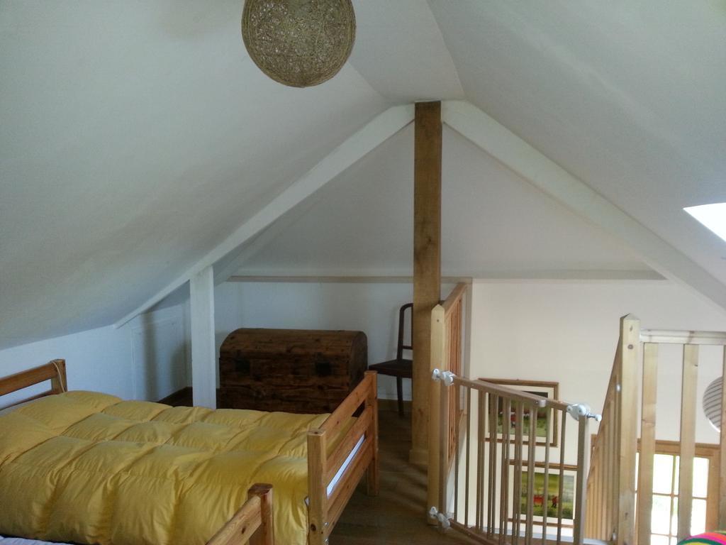 B&B - Le Clos Aux Masques Saint-Pierre-Azif Buitenkant foto